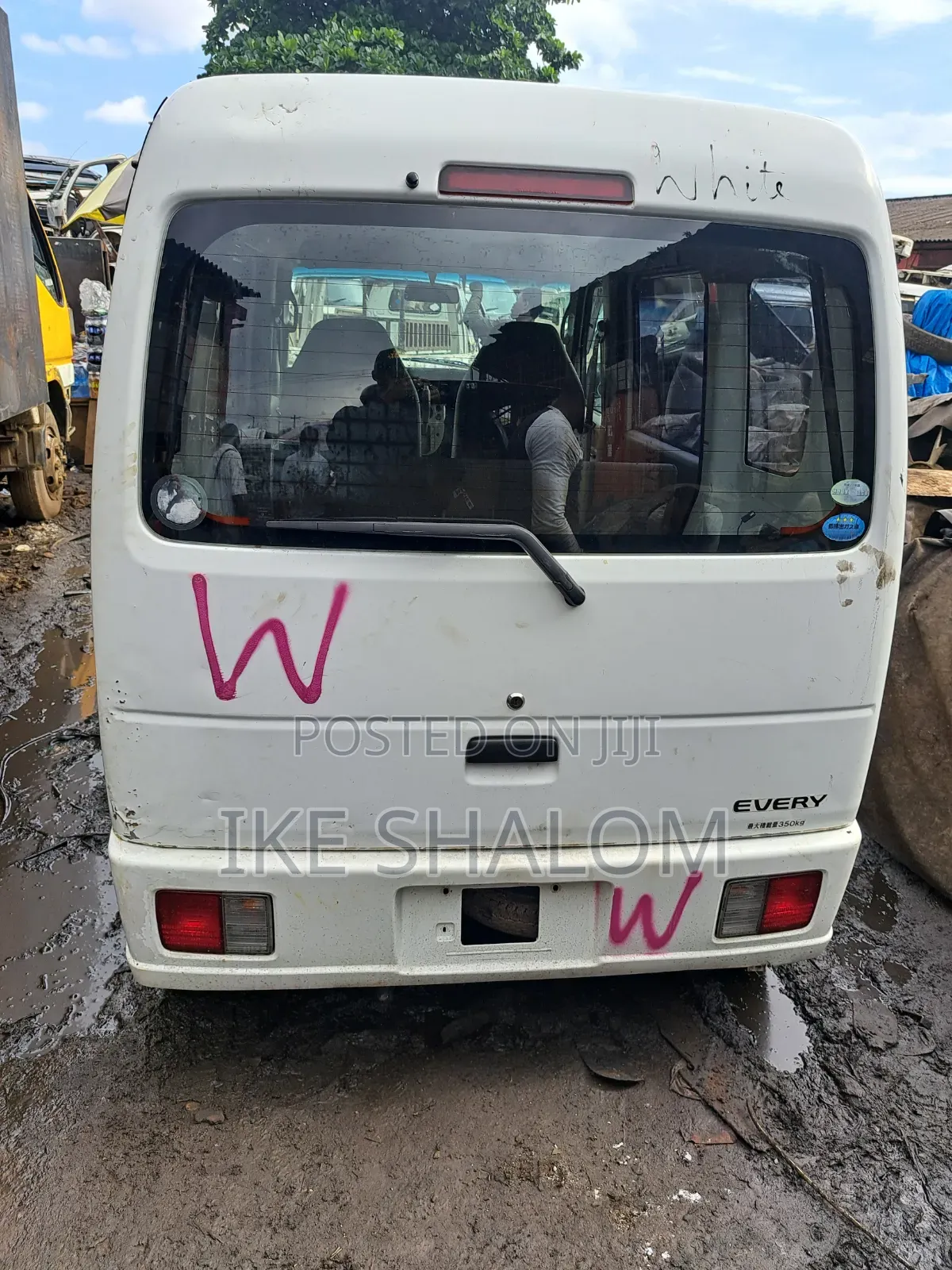 Suzuki Every 2012 White