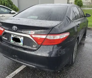 Toyota Camry SE 4dr Sedan (2.5L 4cyl 6A) 2016 Black