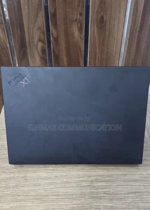 Laptop Lenovo ThinkPad X1 Carbon Gen11 16GB Intel Core i7 SSD 512GB