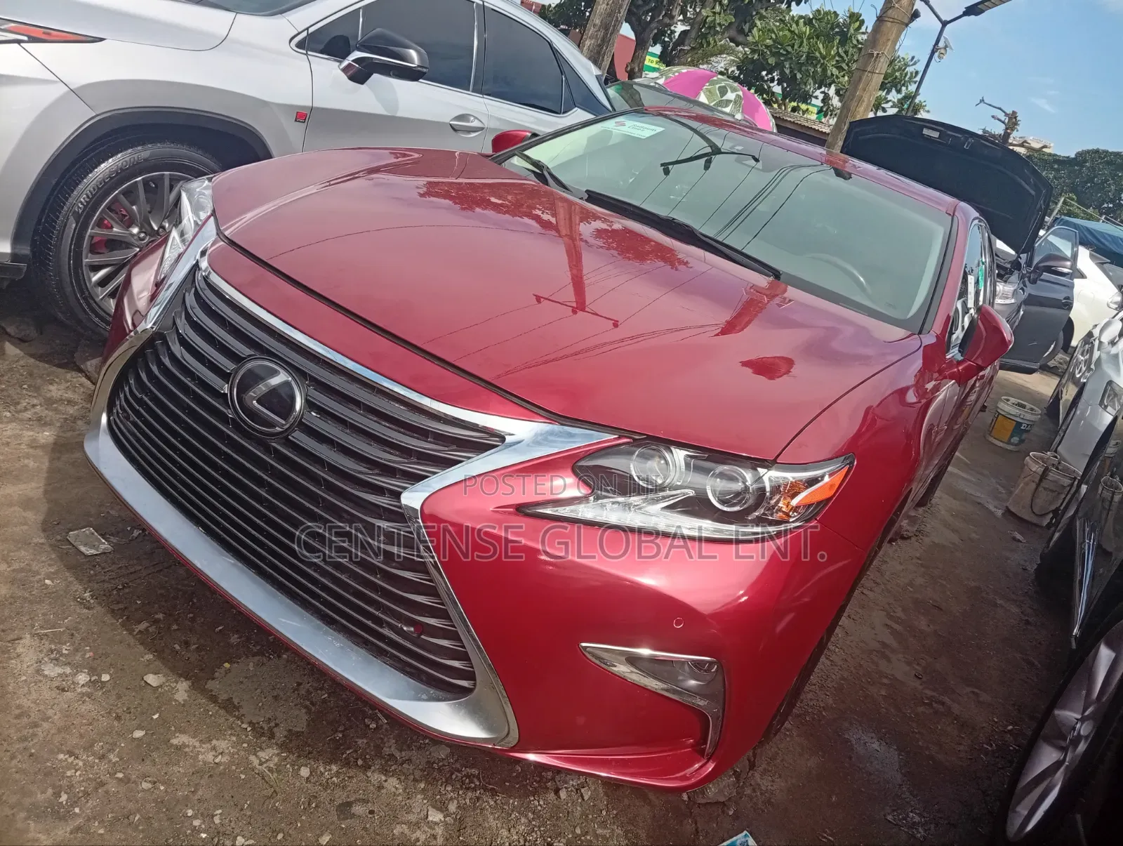 Lexus ES 2017 Red