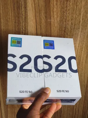 New Samsung Galaxy S20 FE 5G 128 GB Silver