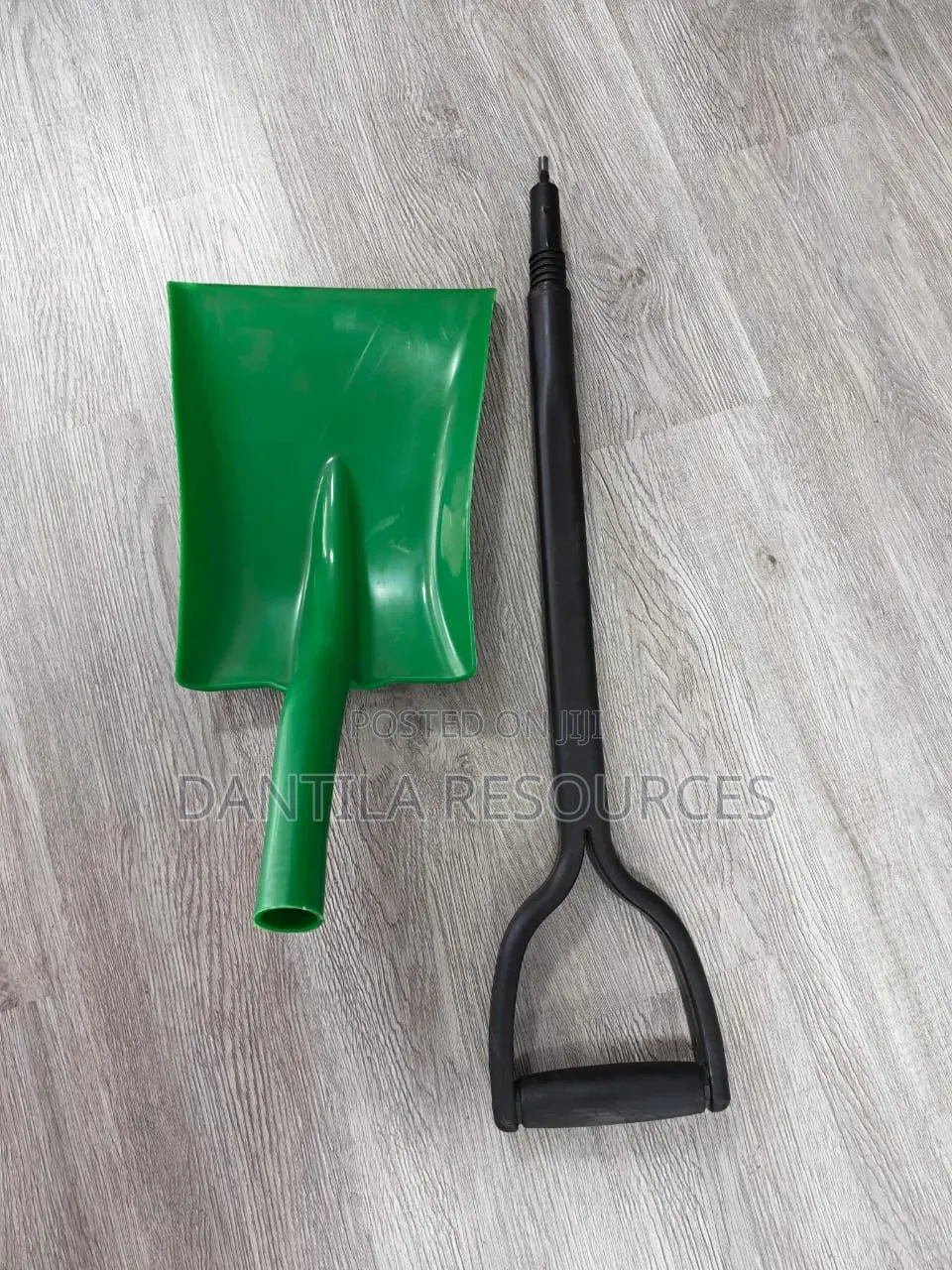 Non Spark/Plastic Shovel