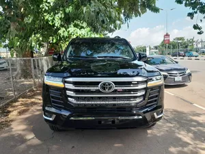 Toyota Land Cruiser 2012 Black