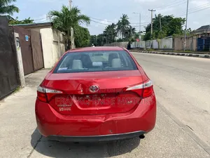 Toyota Corolla 2014 Maroon