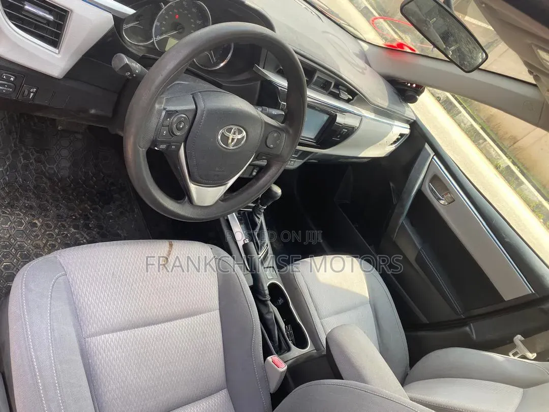 Toyota Corolla 2014 Maroon