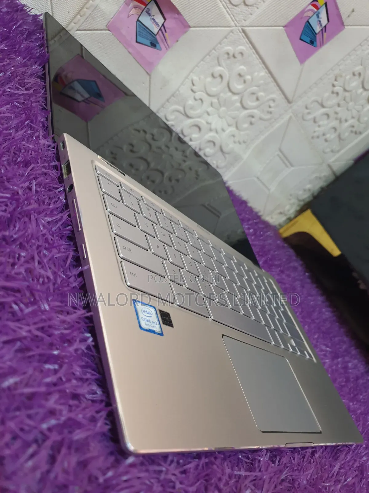 Laptop Asus 4GB Intel Core M SSD 32GB