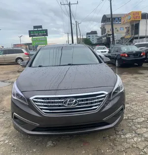 Hyundai Sonata Limited 4dr Sedan (2.4L 4cyl 6A) 2015 Gray
