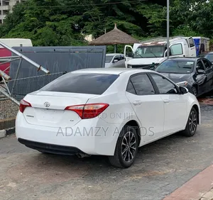 Toyota Corolla 2015 White