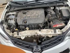 Toyota Corolla 2015 White