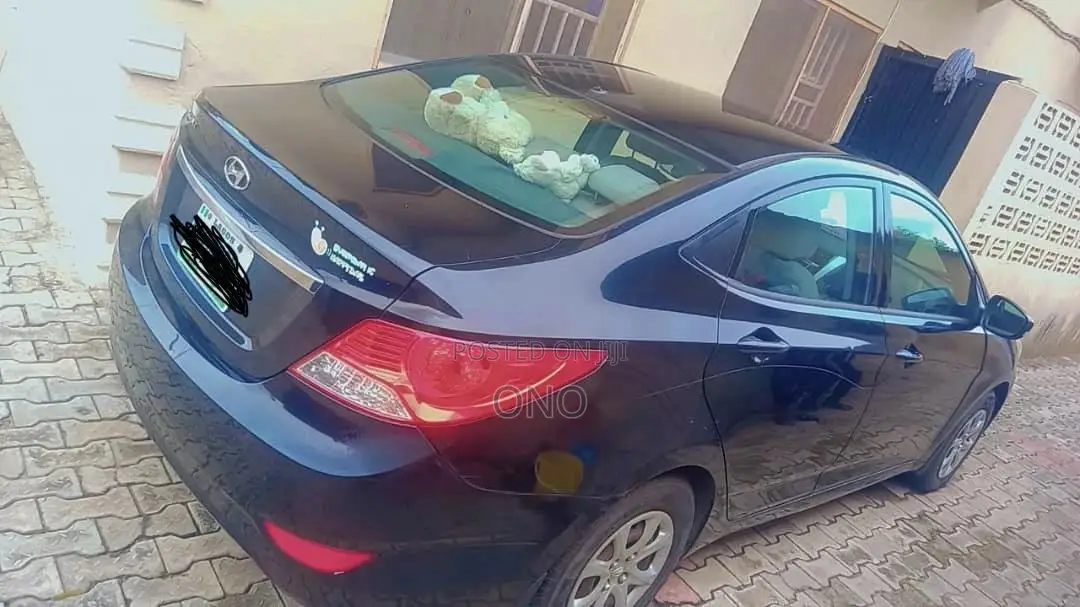 Hyundai Accent 2015 Black