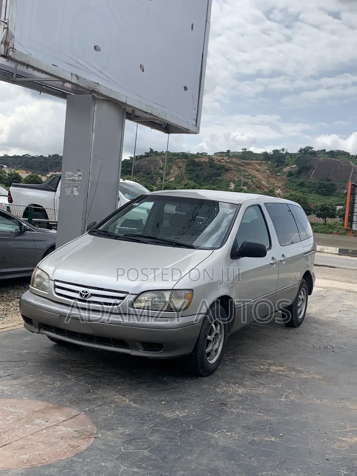 Toyota Sienna 2003 Silver