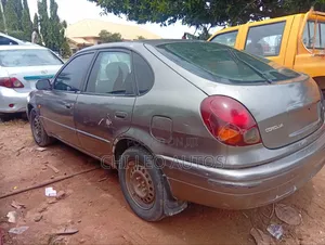 Toyota Corolla 2002 Gray