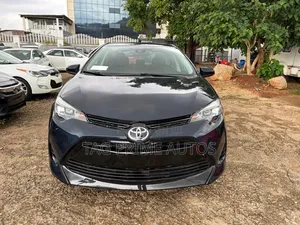 Toyota Corolla LE Eco (1.8L 4cyl 2A) 2018 Blue