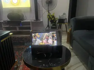 Phone Screen Magnifier With Bluetooth Speaker and Inbuilt Battery