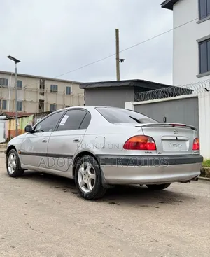Toyota Avensis 2005 Silver