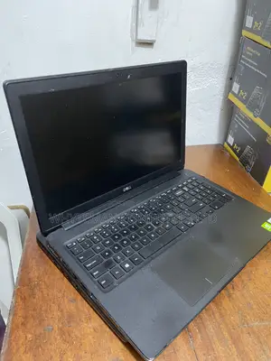 Laptop Dell Latitude 3500 16GB Intel Core i7 SSD 512GB