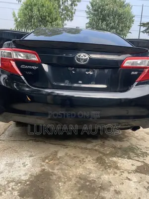 Toyota Camry SE 4dr Sedan (2.5L 4cyl 6A) 2013 Black