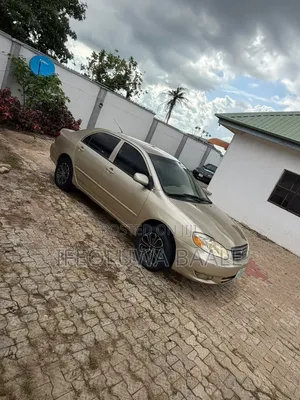 Toyota Corolla 2004 Gold