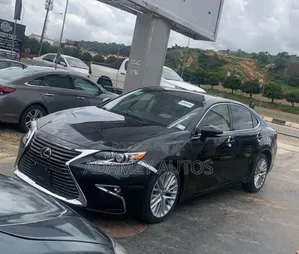 Lexus ES 2016 Black