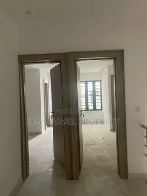 4bdrm Duplex in Hi-Life Estate for rent