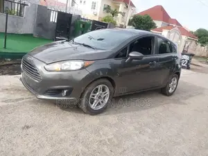 Ford Fiesta 2018 Gray