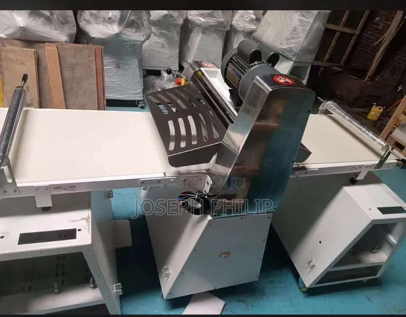 Standing Dough Shetter