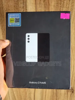 New Samsung Galaxy Z Fold 5 256 GB White