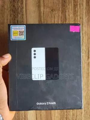 New Samsung Galaxy Z Fold 5 256 GB White