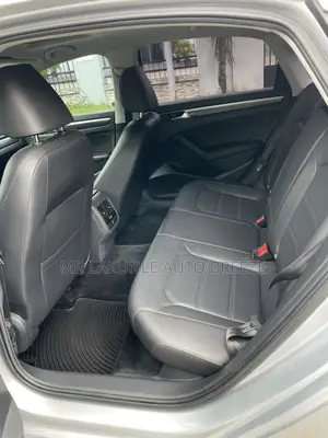 Volkswagen Passat 2016 Silver