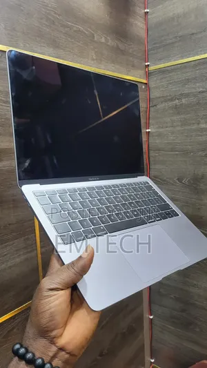 Laptop Apple MacBook Air 2019 8GB Intel Core i5 SSD 256GB