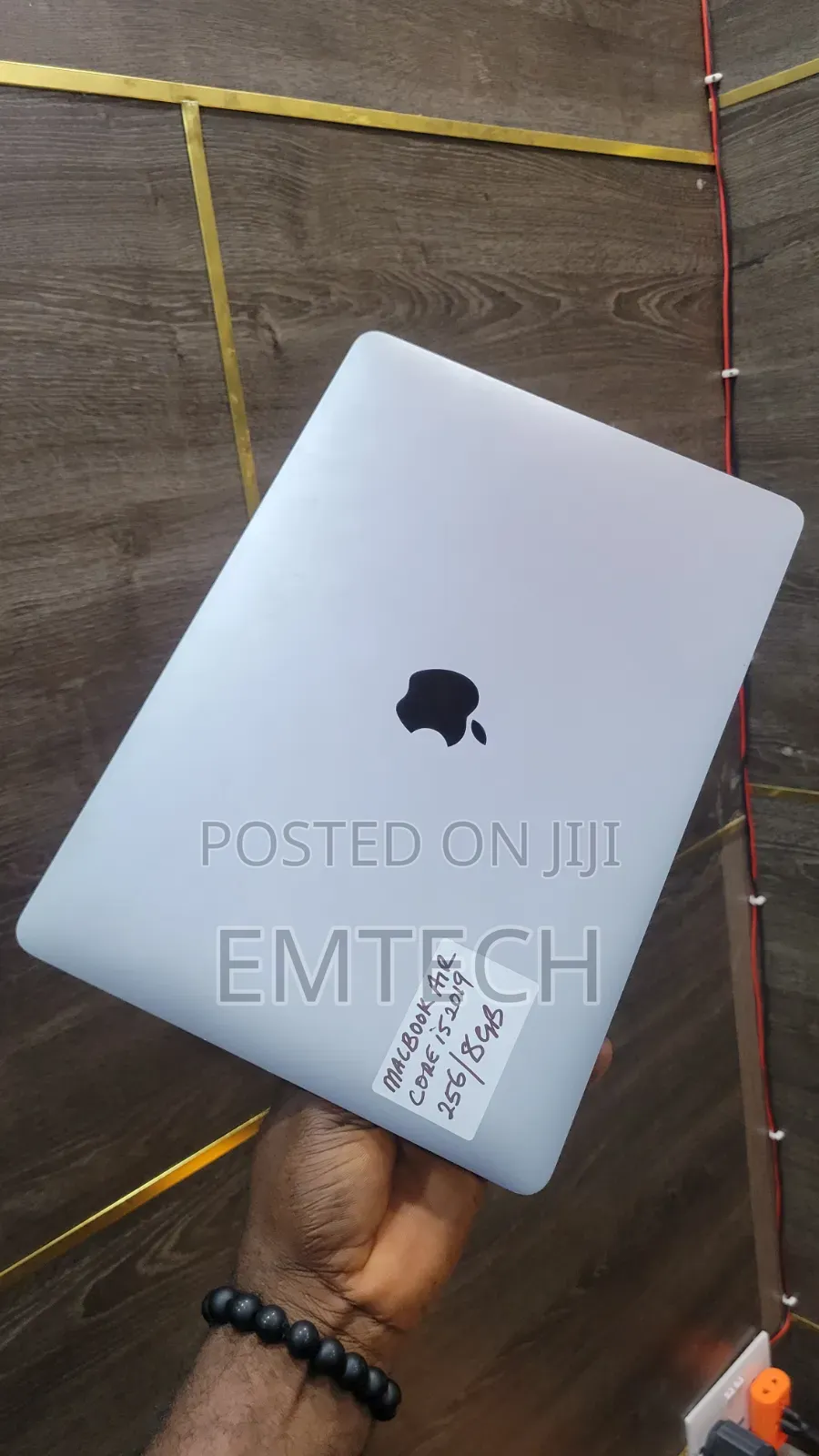 Laptop Apple MacBook Air 2019 8GB Intel Core i5 SSD 256GB