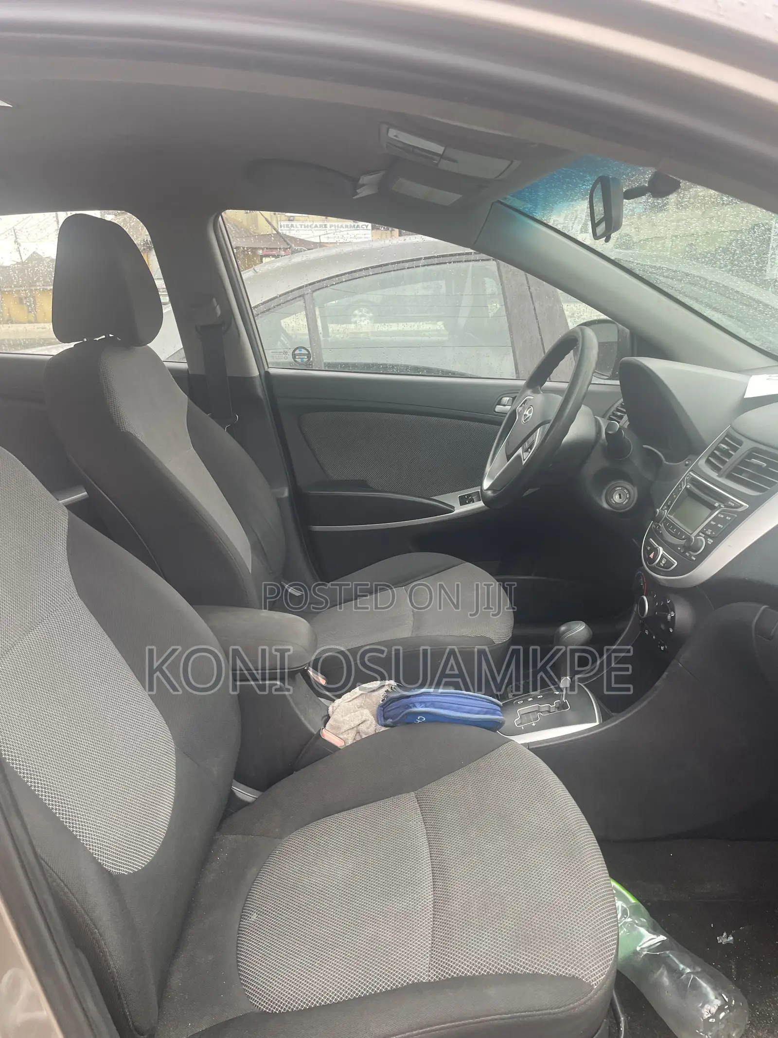 Hyundai Accent 2012 Brown