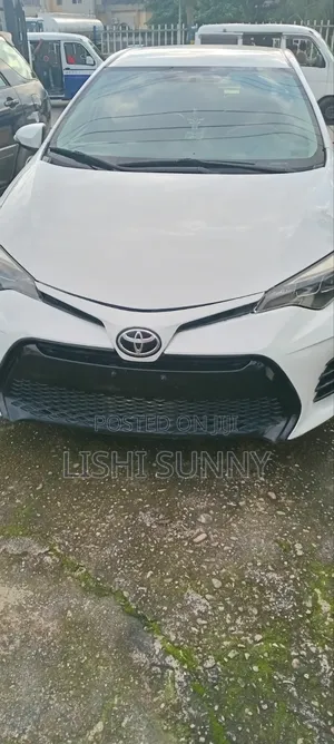 Toyota Corolla 2015 White