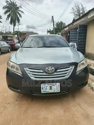 Toyota Camry 2009 Silver