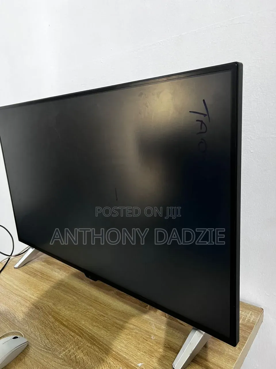 43 Inches , Ips 2022 LG Monitor