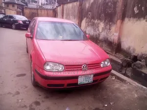 Volkswagen Golf 2.0 GL 3-Door 2002 Red