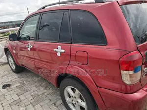 Toyota RAV4 Automatic 2003 Red