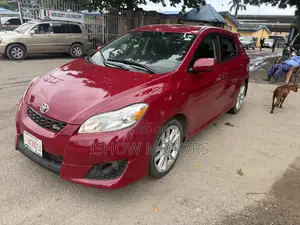 Toyota Matrix XRS Hatchback FWD (2.4L 4cyl 5A) 2009 Red