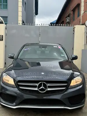 Mercedes-Benz C300 Sport 4Matic Sedan AWD (2.0L 4cyll 7A) 2016 Gray