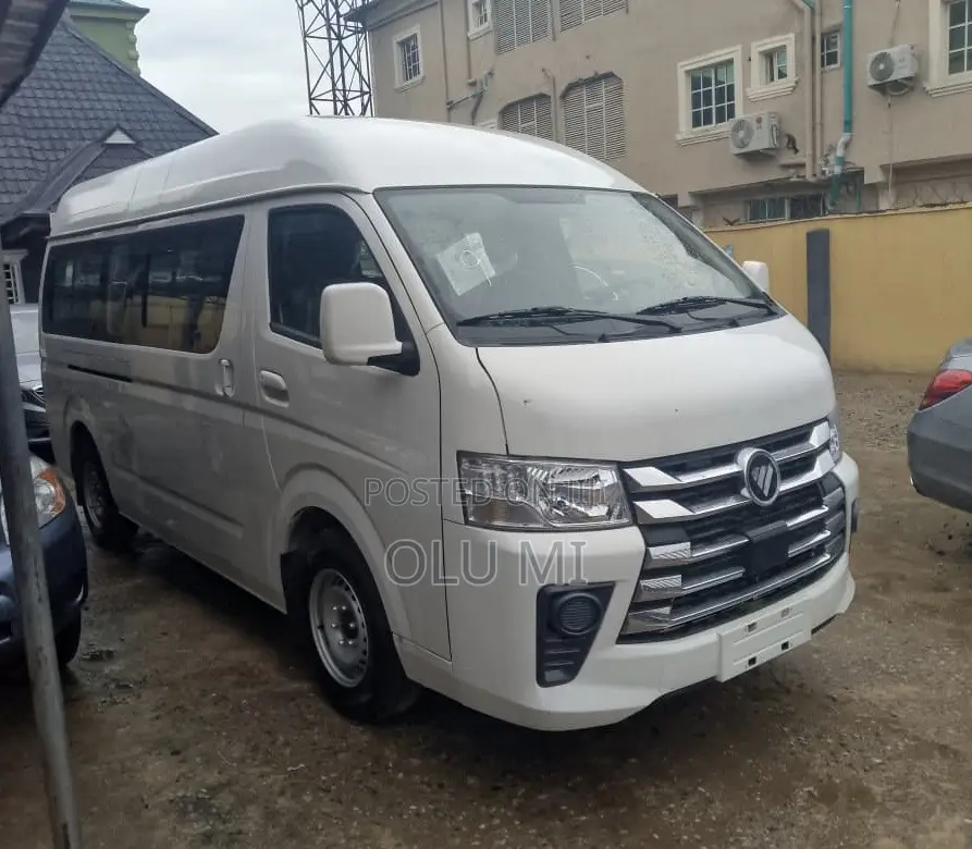 New Bus 2025 White