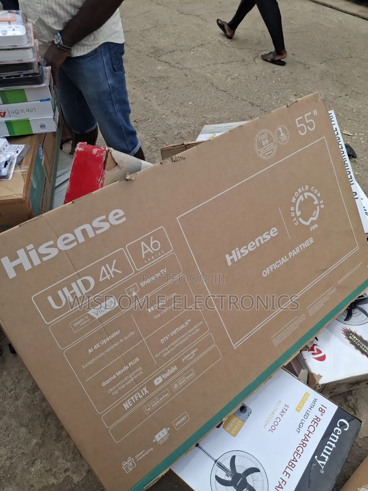 Hisense TV 55inches