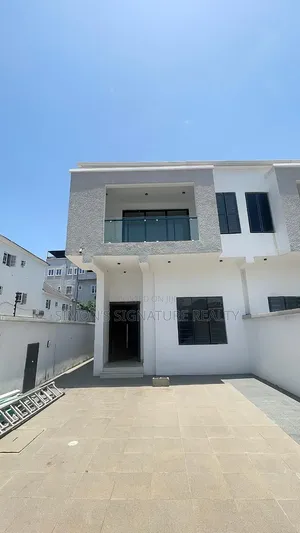 4bdrm Duplex in Ologolo for sale