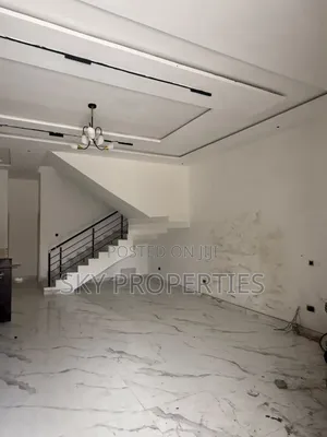 4bdrm Duplex in Victoria Gardens, Ikota for rent