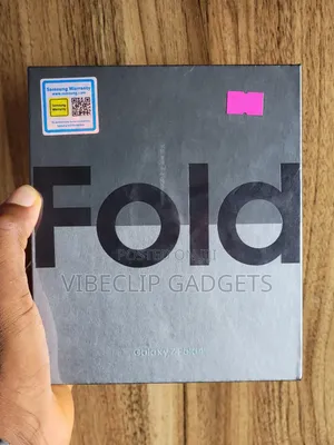 New Samsung Galaxy Z Fold4 256 GB Silver