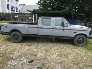 Ford F-350 OBS 2x2 – Rugged American Workhorse (Winch Equipped)