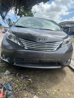 Toyota Sienna Limited 7 Passenger 2012 Gray