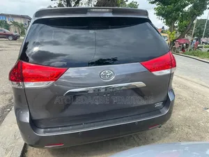 Toyota Sienna Limited 7 Passenger 2012 Gray