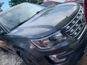 Ford Explorer 2019 Gray