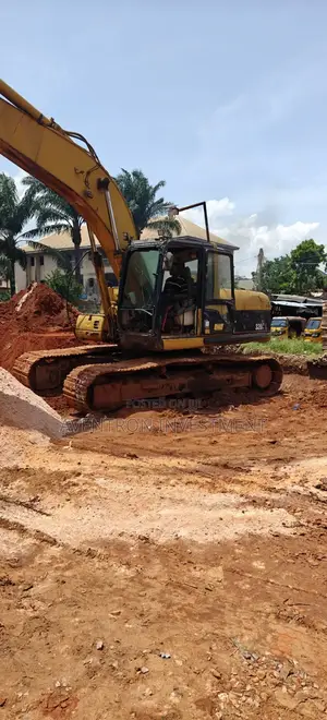 320bl Escavator