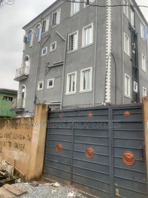 2bdrm Apartment in Oworonshoki / Gbagada for rent
